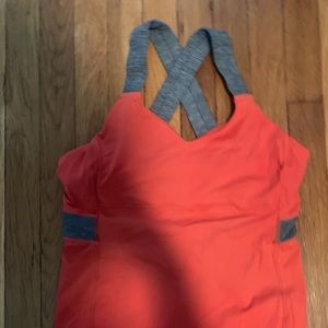 Lululemon top